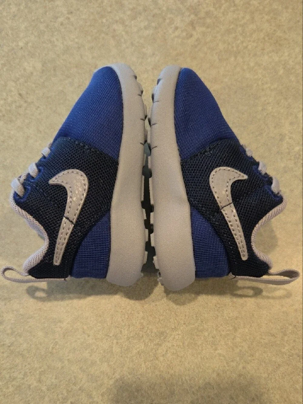 Nike Baby Size 2 Navy Blue and Gray Mesh Sneaker Like New